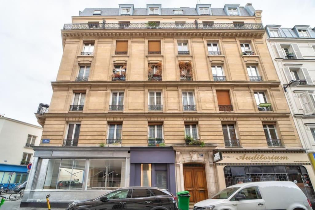 Bel Appartement Au Coeur De Montmartre Parigi Esterno foto