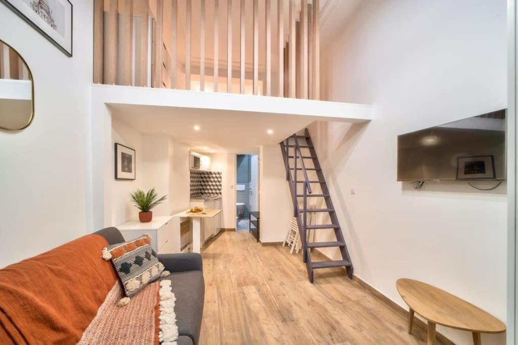 Bel Appartement Au Coeur De Montmartre Parigi Esterno foto